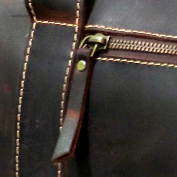 Premium Duffle Bag Brown Oil Pull Leather - Image 6